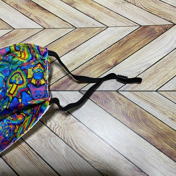 Hello Kitty Masks - Picture 6 of 6